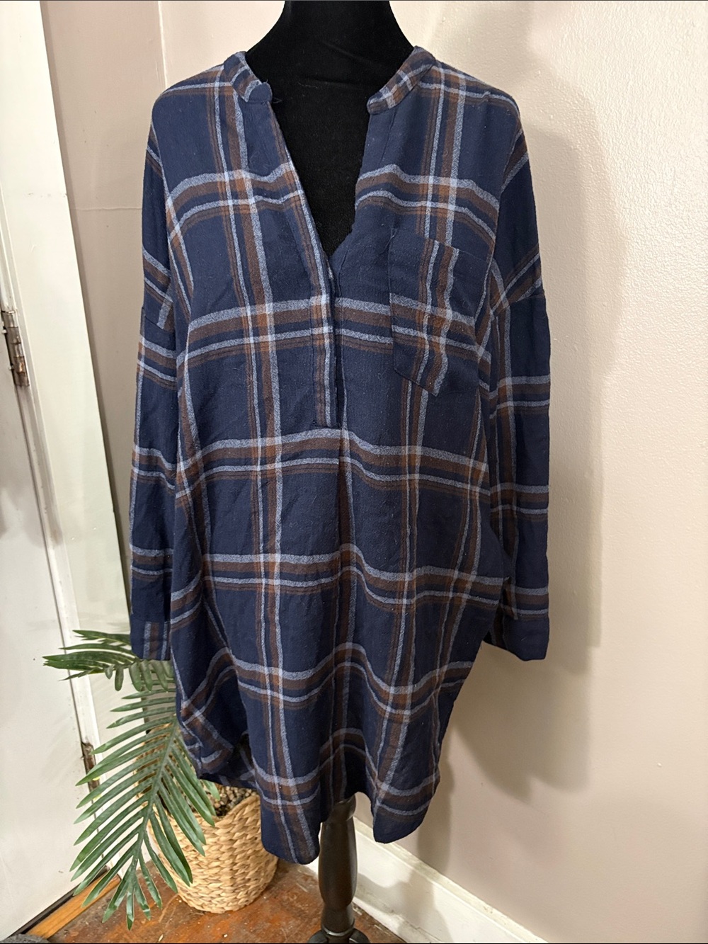Astr Navy and Brown Oversized Plaid Long-Sleeve Tunic Dress size XS